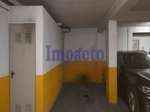 Garagem T0 - So Joo da Madeira, So Joo da Madeira, Aveiro - Miniatura: 5/8