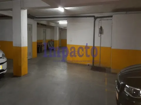 Garagem T0 - So Joo da Madeira, So Joo da Madeira, Aveiro - Miniatura: 6/8