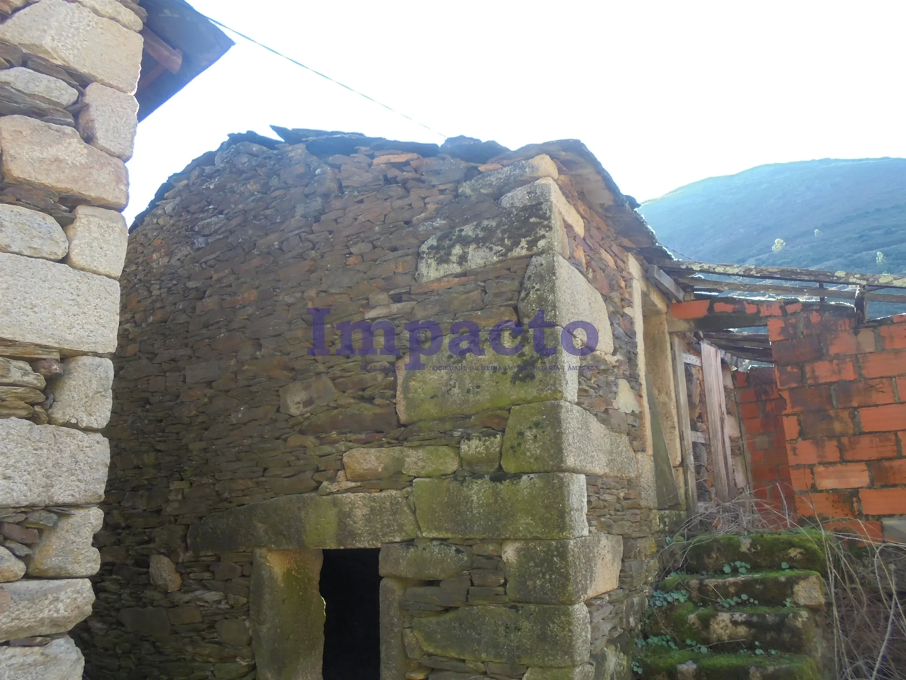 Moradia T0 - Covelo de Paiv, Arouca, Aveiro - Miniatura: 1/7