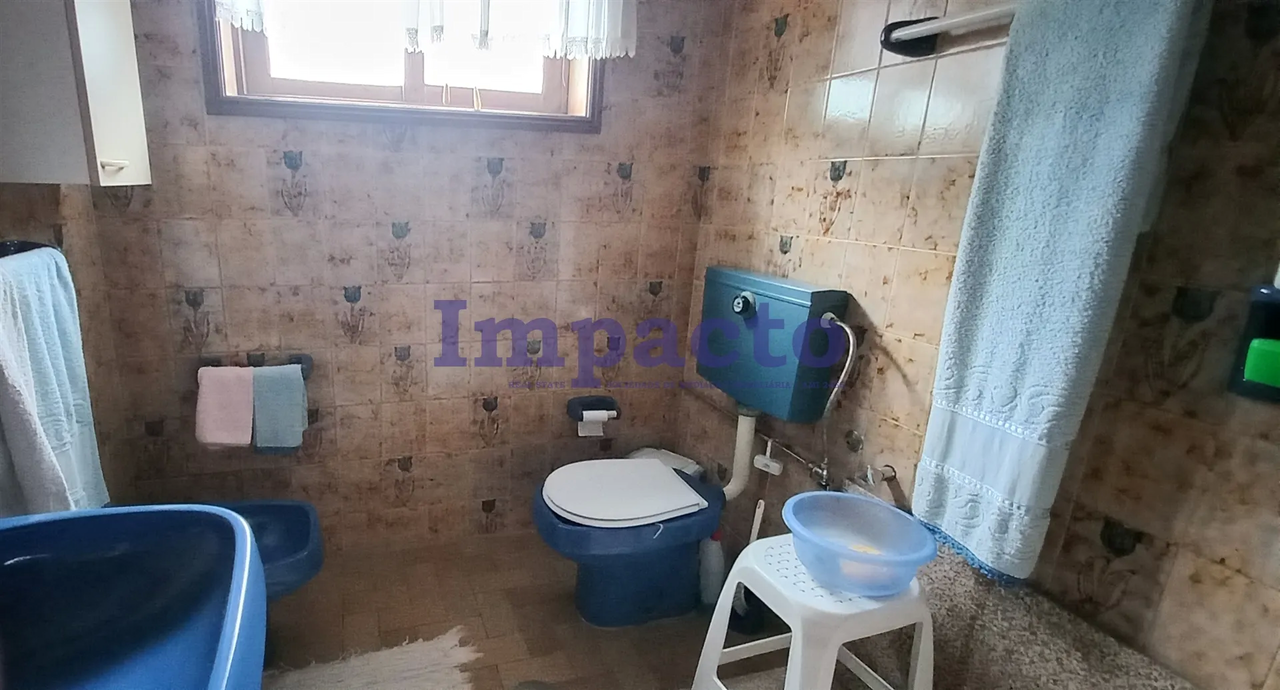 Moradia T3 - Faj�es, Oliveira de Azem�is, Aveiro - Miniatura: 8/9