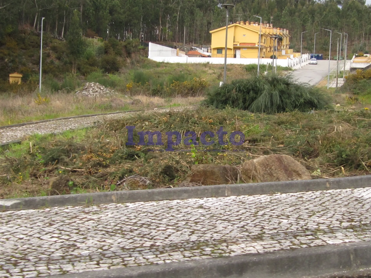 Terreno Urbano - Fajes, Oliveira de Azemis, Aveiro - Miniatura: 7/9