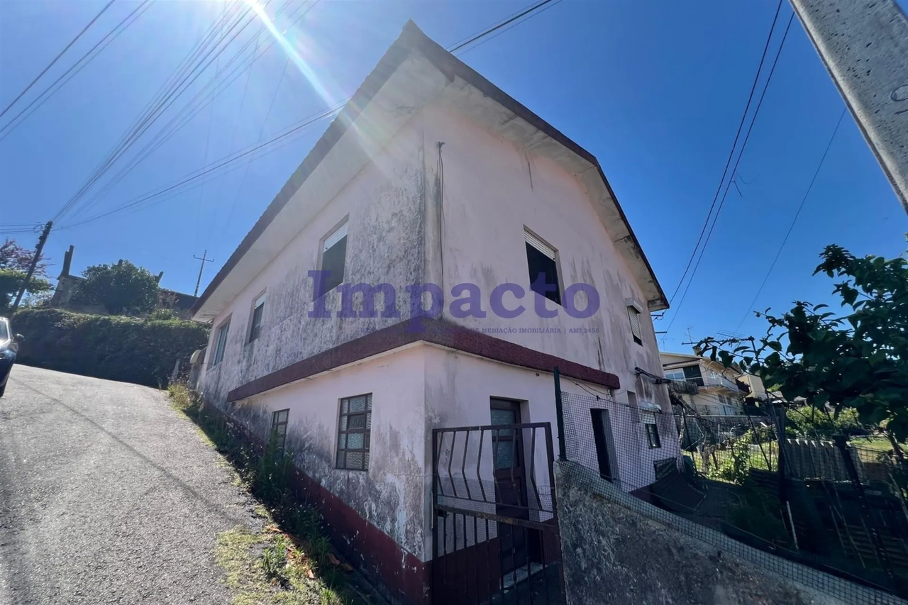 Moradia T3 - Vila de Cucuj�es, Oliveira de Azem�is, Aveiro - Miniatura: 9/9