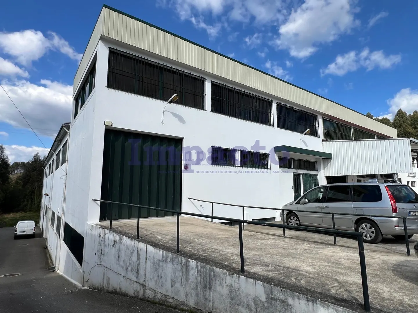Armazém T0 - Milheirós de Poiares, Santa Maria da Feira, Aveiro - Imagem grande
