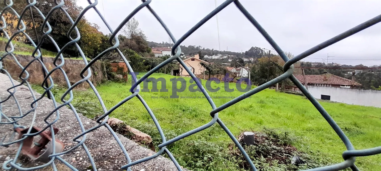 Terreno Rstico - Oliveira de Azemeis, Oliveira de Azemis, Aveiro - Miniatura: 3/4