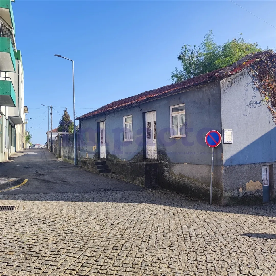 Moradia T5 - S�o Jo�o da Madeira, S�o Jo�o da Madeira, Aveiro - Miniatura: 3/3