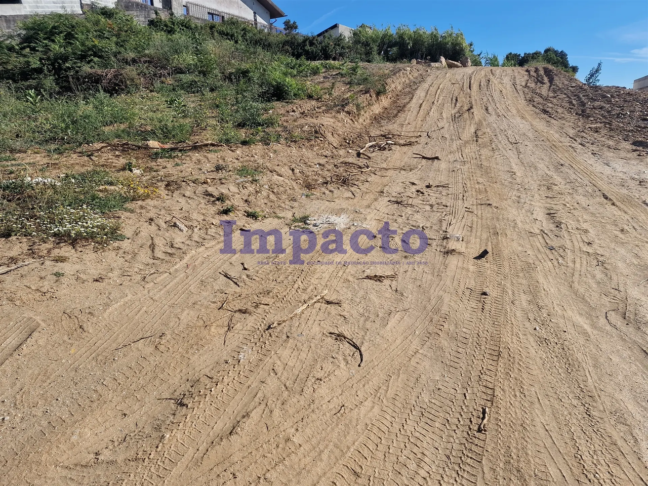 Terreno R�stico - Escap�es, Santa Maria da Feira, Aveiro - Miniatura: 2/9