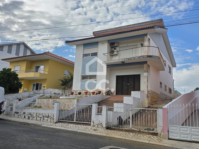 Moradia T3 - S�o Juli�o do Tojal, Loures, Lisboa - Imagem grande