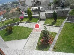 Moradia - Brufe, Vila Nova de Famalic�o, Braga