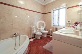 Moradia T5 - Gavi�o, Vila Nova de Famalic�o, Braga - Miniatura: 18/25