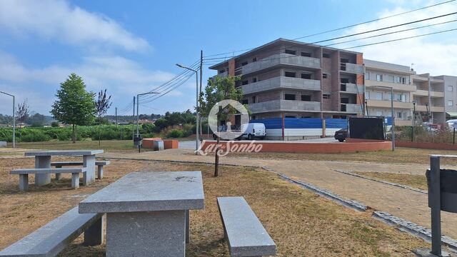 Apartamento T2 - Ribeir�o, Vila Nova de Famalic�o, Braga - Imagem grande