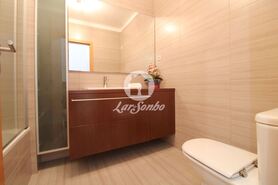 Moradia T3 - Fradelos, Vila Nova de Famalic�o, Braga - Miniatura: 16/20