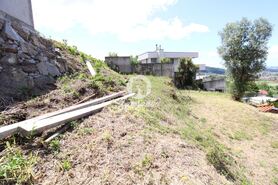Terreno R�stico - Vale (S�o Martinho), Vila Nova de Famalic�o, Braga - Miniatura: 3/4
