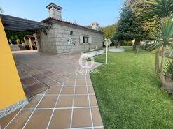 Moradia T4 - Ribeir�o, Vila Nova de Famalic�o, Braga - Miniatura: 1/28