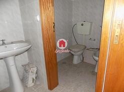 Loja - Requi�o, Vila Nova de Famalic�o, Braga - Miniatura: 1/1