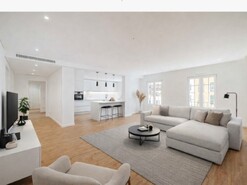 Apartamento T2 - �guas Livres, Amadora, Lisboa