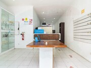 Loja - Mina de gua, Amadora, Lisboa - Miniatura: 1/9