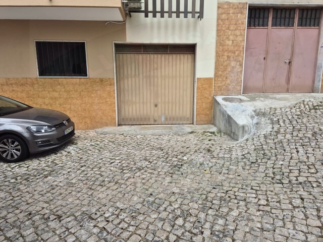 Garagem - Odivelas, Odivelas, Lisboa - Imagem grande