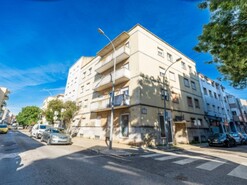 Apartamento T2 - Venteira, Amadora, Lisboa