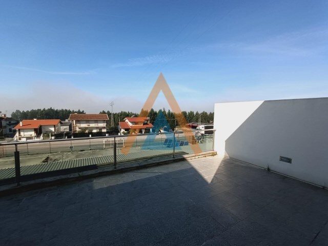 Moradia T3 - Escapães, Santa Maria da Feira, Aveiro - Imagem grande