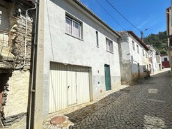 Moradia T4 - Aoreira, Torre de Moncorvo, Bragana