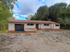 Moradia T2 - S�o Pedro de Tomar, Tomar, Santar�m