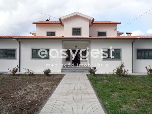Moradia T6 - S. Jo�o de Lourosa, Viseu, Viseu - Imagem grande