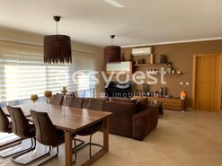 Apartamento T3 - Quelfes, Olh�o, Faro (Algarve)
