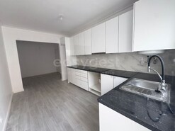 Apartamento T3 - Amora, Seixal, Set�bal