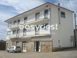 Moradia T5 - Horta da Vilari�a, Torre de Moncorvo, Bragan�a