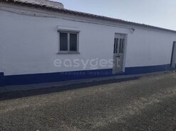 Moradia T2 - Santa Vit�ria, Beja, Beja