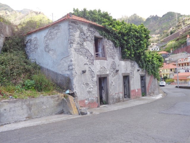 Terreno Urbano - Serra de Água, Ribeira Brava, Ilha da Madeira - Imagem grande