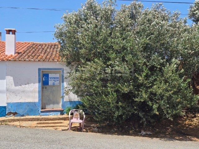 Moradia T2 - Alcaria Ruiva, M�rtola, Beja - Imagem grande