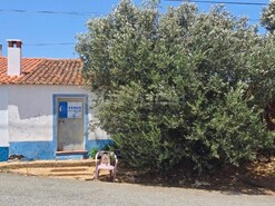 Moradia T2 - Alcaria Ruiva, M�rtola, Beja