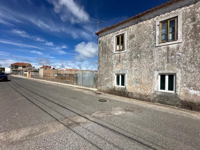 Moradia - Valado dos Frades, Nazar�, Leiria - Imagem grande