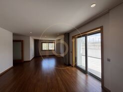 Apartamento T4 - N�o Definido, N�o Definido, N�o Definido - Miniatura: 1/29