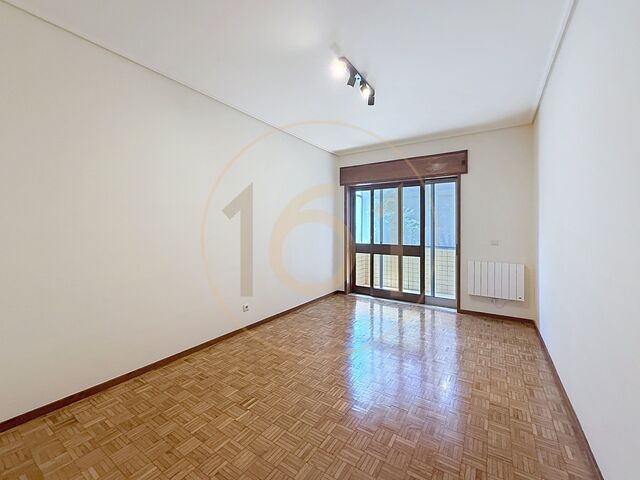 Apartamento T2 - Paranhos, Porto, Porto - Imagem grande