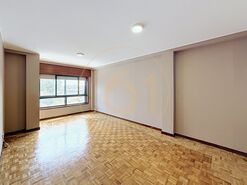 Apartamento T2 - Pedrou�os, Maia, Porto
