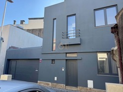 Moradia T3 - Lordelo do Ouro, Porto, Porto - Miniatura: 33/33