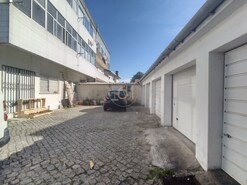 Pr�dio T0 - �guas Santas, Maia, Porto - Miniatura: 10/29