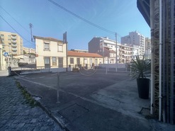 Pr�dio T0 - �guas Santas, Maia, Porto - Miniatura: 14/29