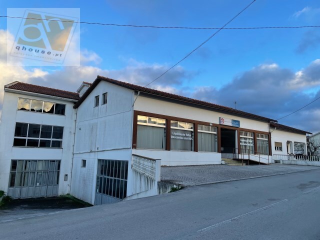 Comércio - Alqueidão da Serra, Porto de Mós, Leiria - Imagem grande
