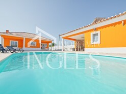 Moradia T4 - Almoster, Santar�m, Santar�m