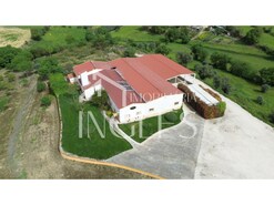 Armaz�m T0 - Almoster, Santar�m, Santar�m - Miniatura: 2/24