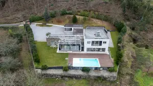 Moradia T4 - Ald�o, Guimar�es, Braga