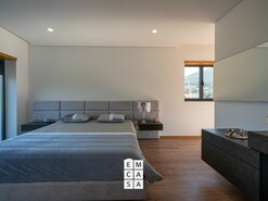 Moradia T5 - Arouca, Arouca, Aveiro - Miniatura: 21/24