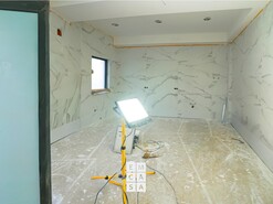 Loja T0 - Santiago de Riba-Ul, Oliveira de Azem�is, Aveiro - Miniatura: 3/8