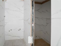 Loja T0 - Santiago de Riba-Ul, Oliveira de Azem�is, Aveiro - Miniatura: 4/8