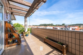 Apartamento T3 - Santiago de Riba-Ul, Oliveira de Azem�is, Aveiro - Miniatura: 15/25