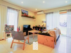 Apartamento T2 - Vila de Cucujes, Oliveira de Azemis, Aveiro