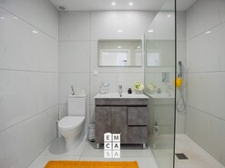 Moradia T3 - S�o Jo�o da Madeira, S�o Jo�o da Madeira, Aveiro - Miniatura: 17/20